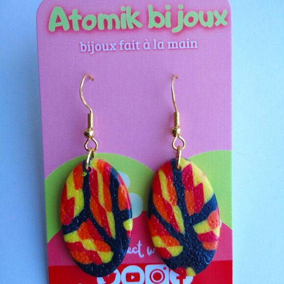 Handmade black, yellow, red and orange polymer clay earrings. Boucles d'oreilles - Picture 3 of 6